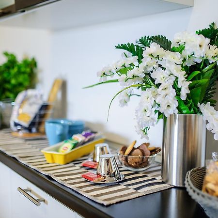 Margherita'S Apartment サレルノ エクステリア 写真