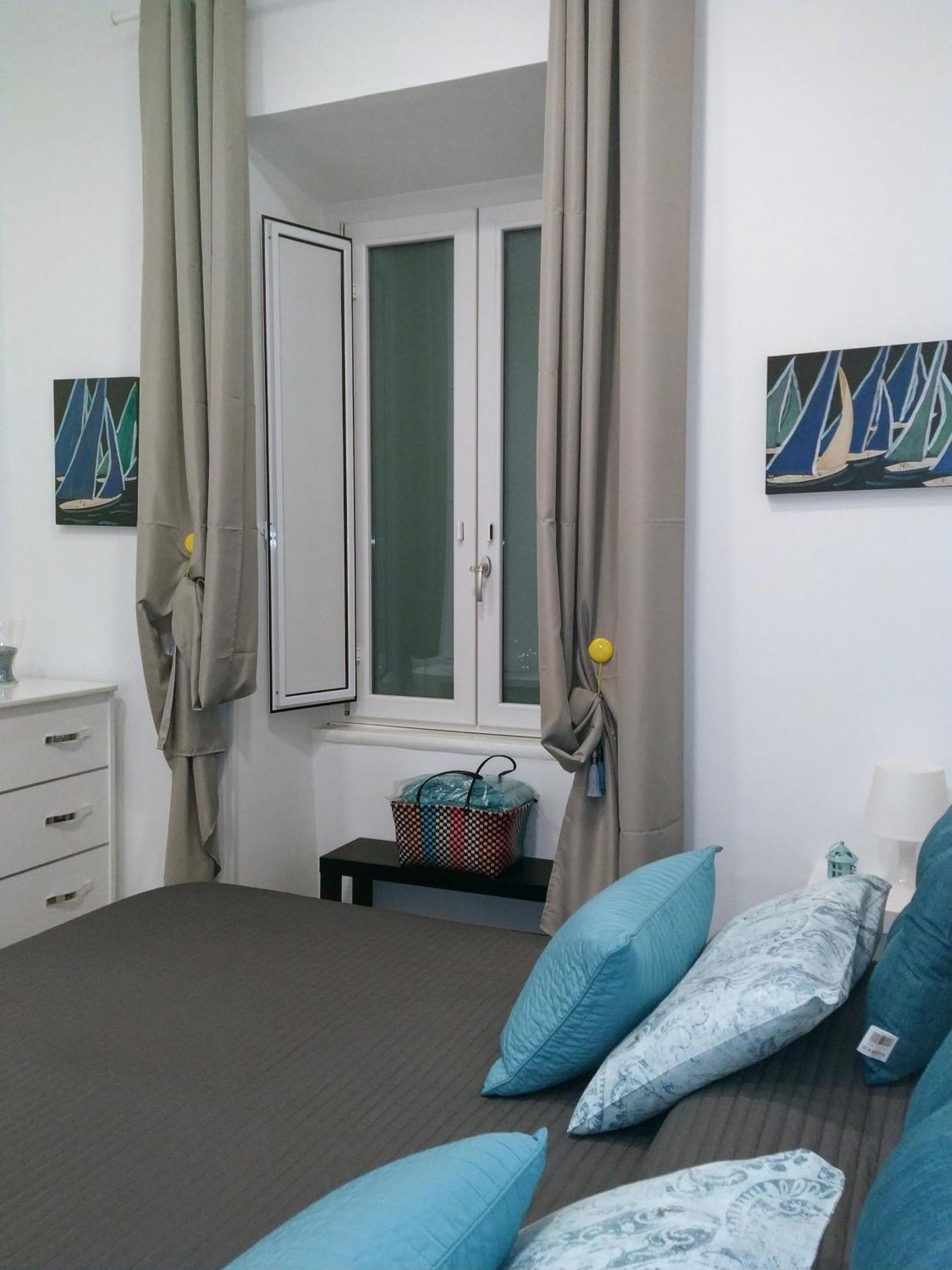 Margherita'S Apartment サレルノ エクステリア 写真