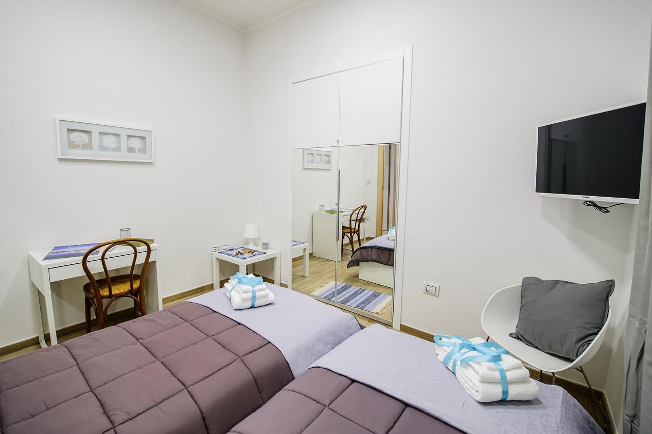 Margherita'S Apartment サレルノ エクステリア 写真
