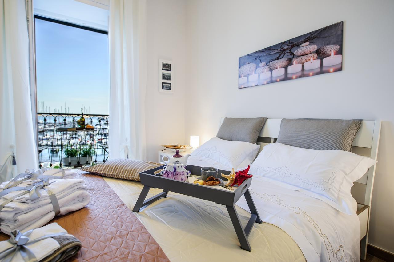 Margherita'S Apartment サレルノ エクステリア 写真