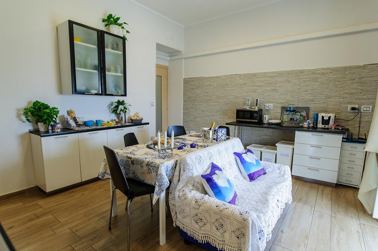 Margherita'S Apartment サレルノ エクステリア 写真