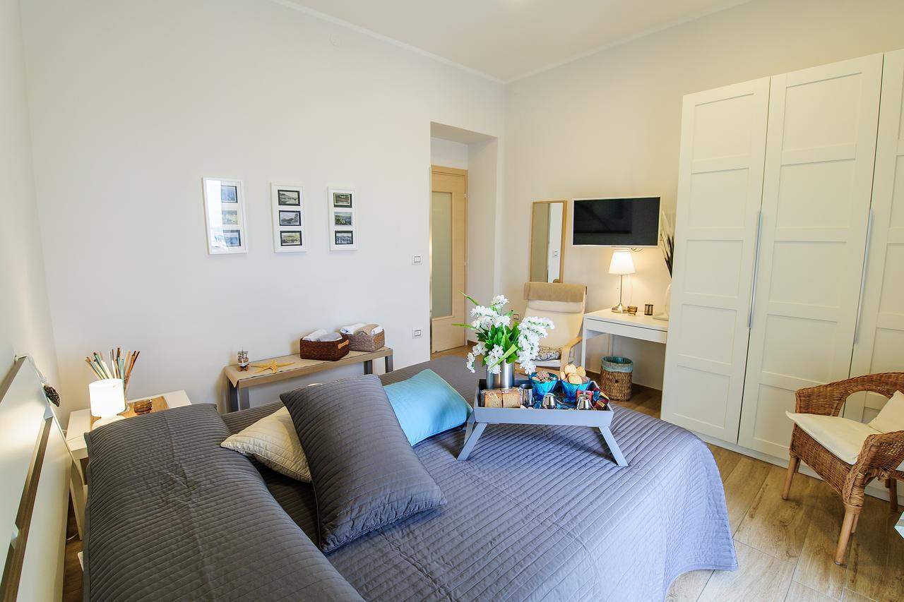 Margherita'S Apartment サレルノ エクステリア 写真