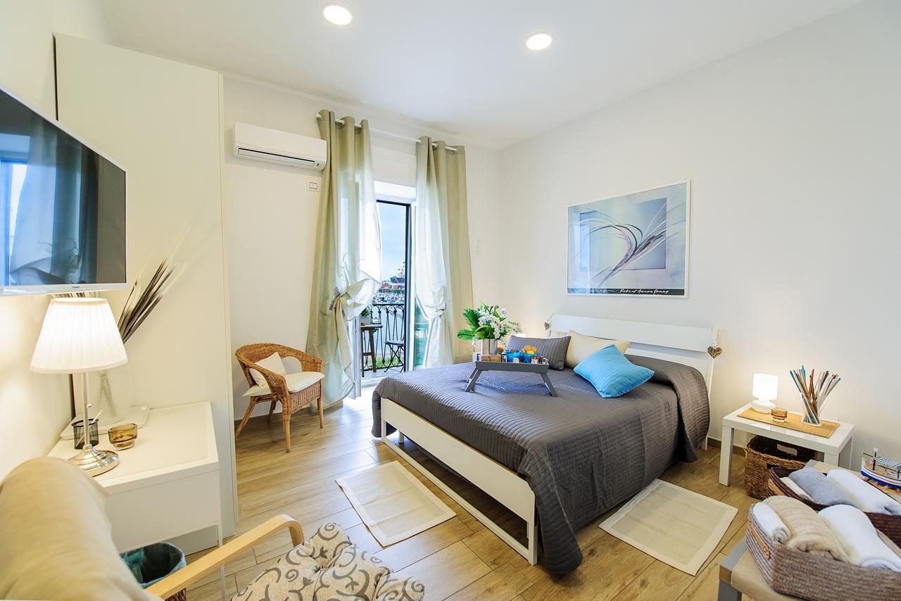 Margherita'S Apartment サレルノ エクステリア 写真
